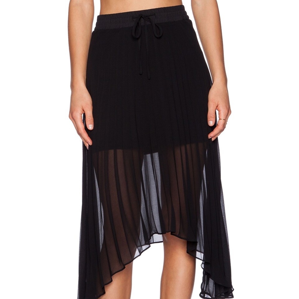 Sanctuary Allure Pleated Midi Skirt in Black